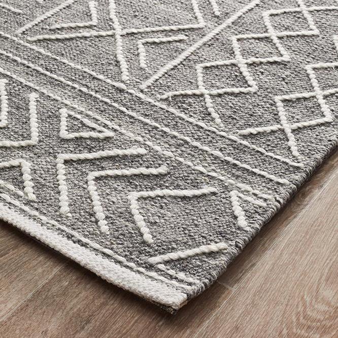 Belle Grey Rug-Alisa & Lysandra