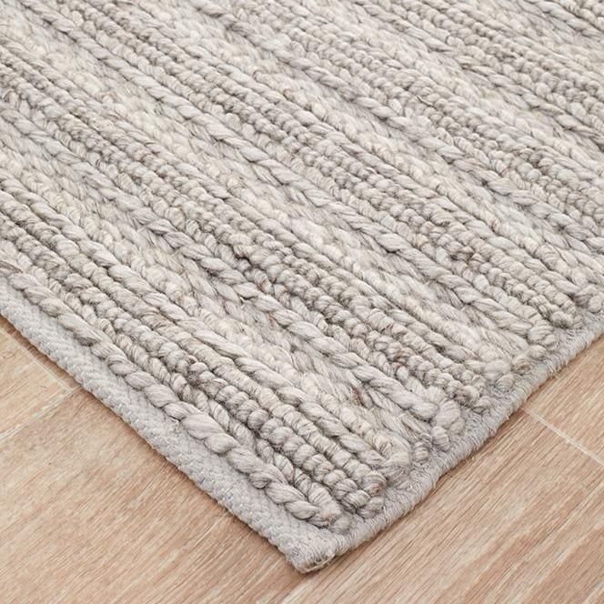 Holmes Silver Rug-Alisa & Lysandra