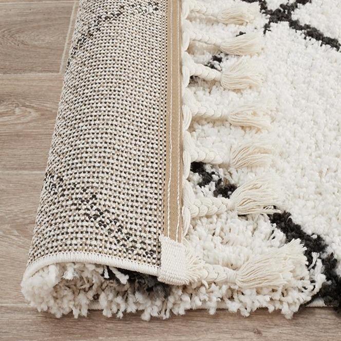 Soleil White Rug-Alisa & Lysandra