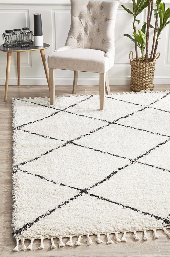 Soleil White Rug-Alisa & Lysandra